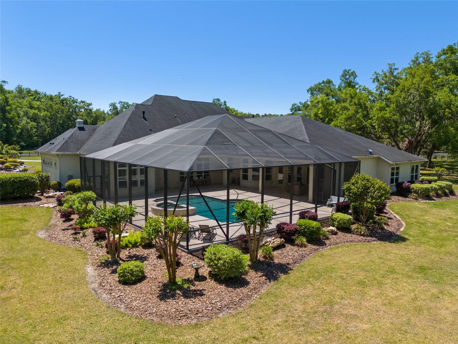 GC529708 Property Photo