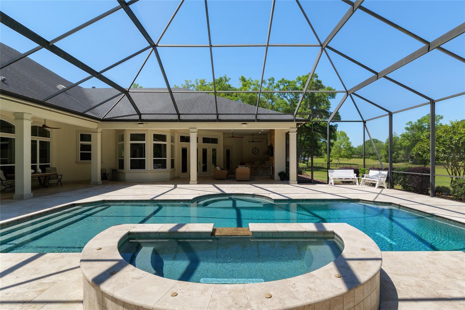 GC529708 Property Photo