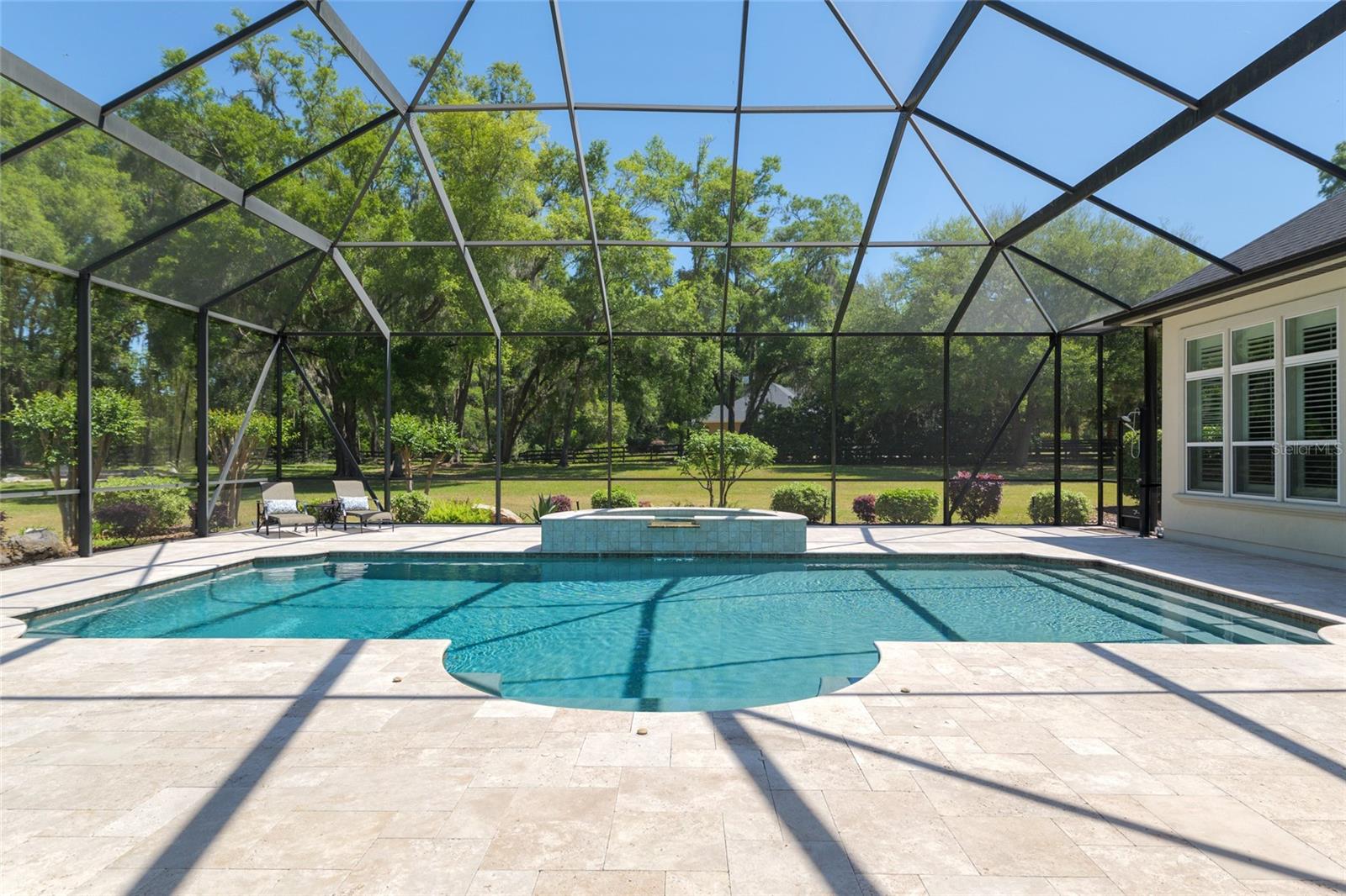 GC529708 Property Photo