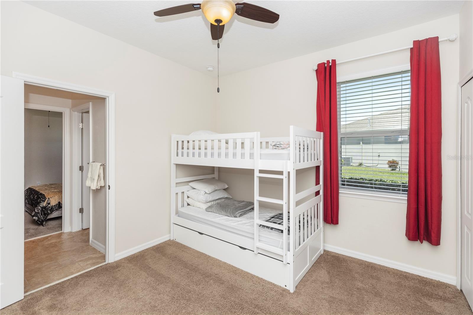 319 E VICTORIA TRAILS BLVD, DELAND, FL, 32724