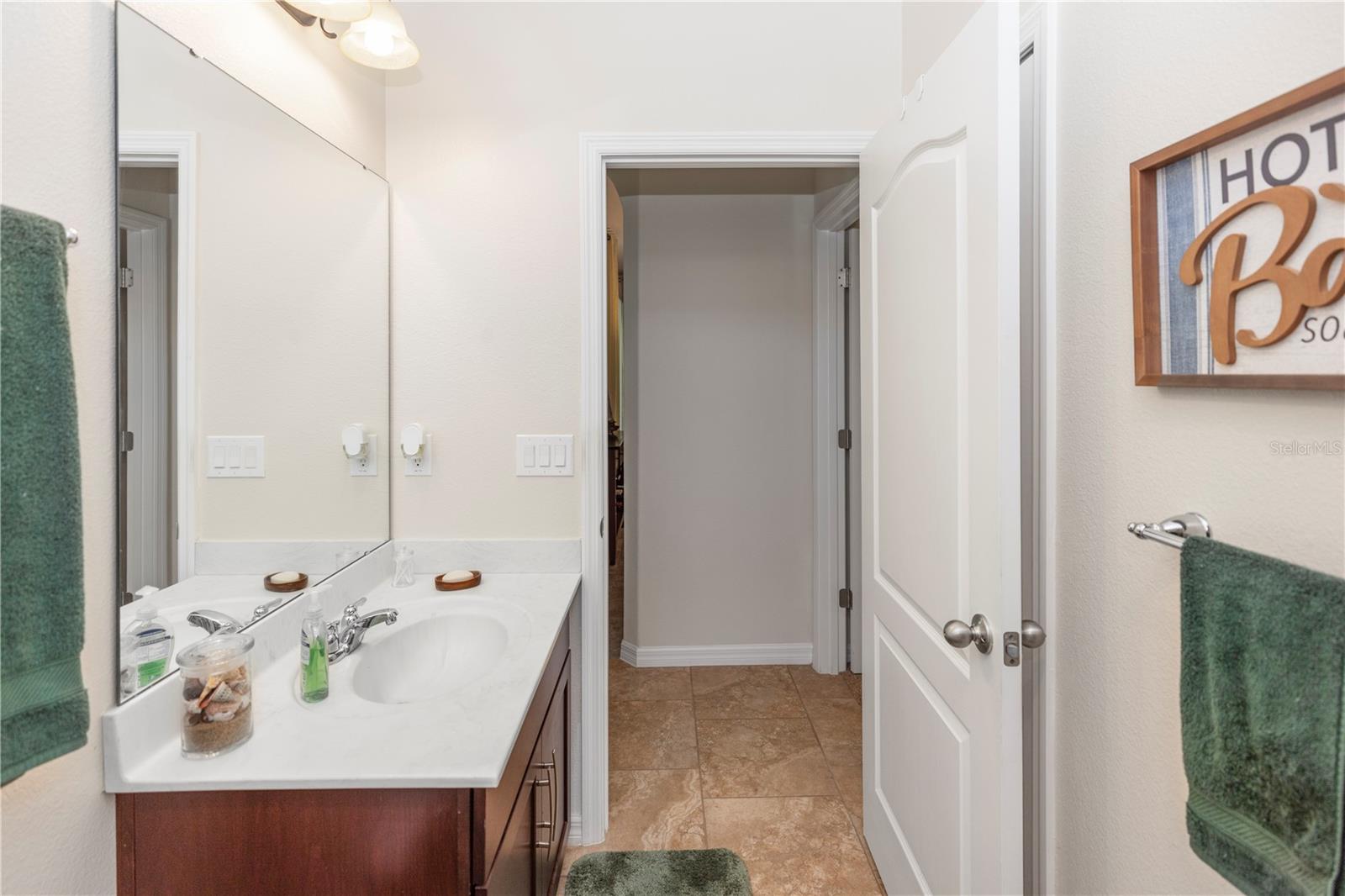 319 E VICTORIA TRAILS BLVD, DELAND, FL, 32724