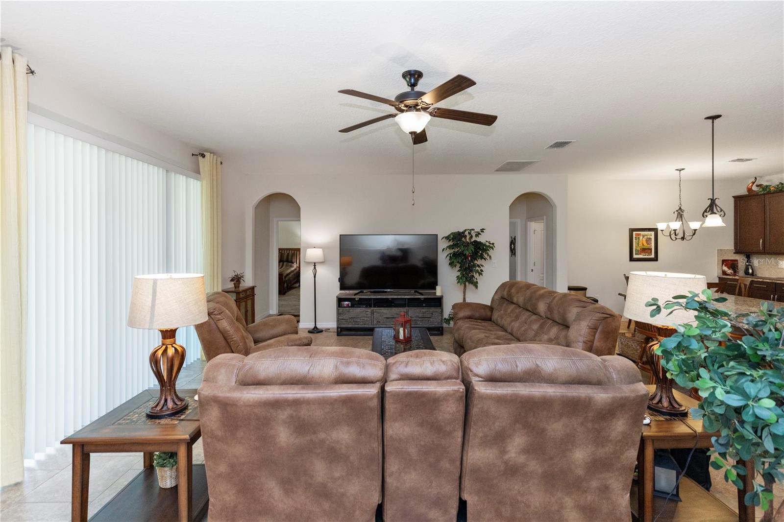 319 E VICTORIA TRAILS BLVD, DELAND, FL, 32724