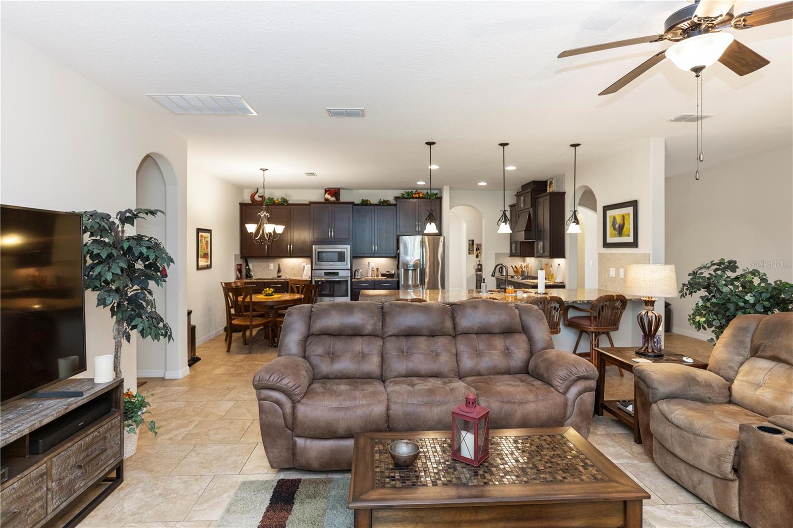 319 E VICTORIA TRAILS BLVD, DELAND, FL, 32724