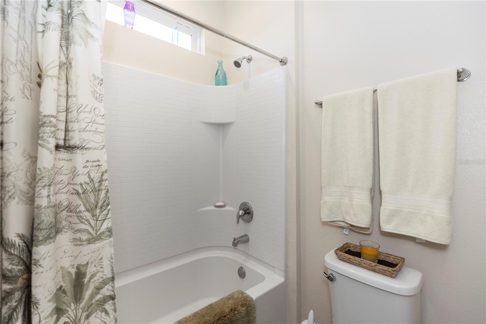319 E VICTORIA TRAILS BLVD, DELAND, FL, 32724