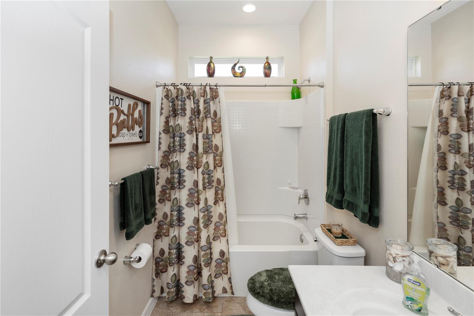 319 E VICTORIA TRAILS BLVD, DELAND, FL, 32724