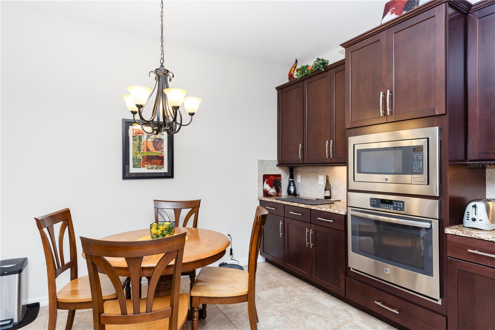 319 E VICTORIA TRAILS BLVD, DELAND, FL, 32724