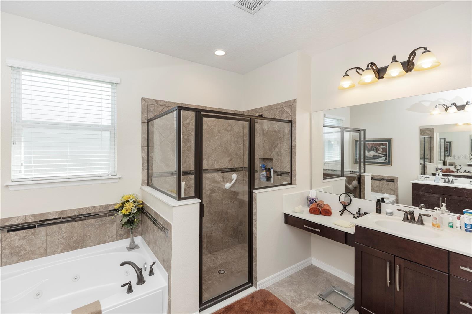 319 E VICTORIA TRAILS BLVD, DELAND, FL, 32724