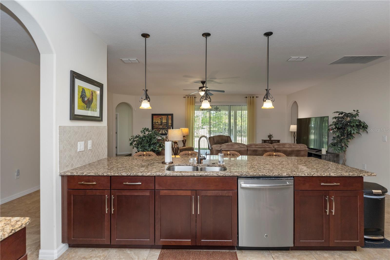 319 E VICTORIA TRAILS BLVD, DELAND, FL, 32724