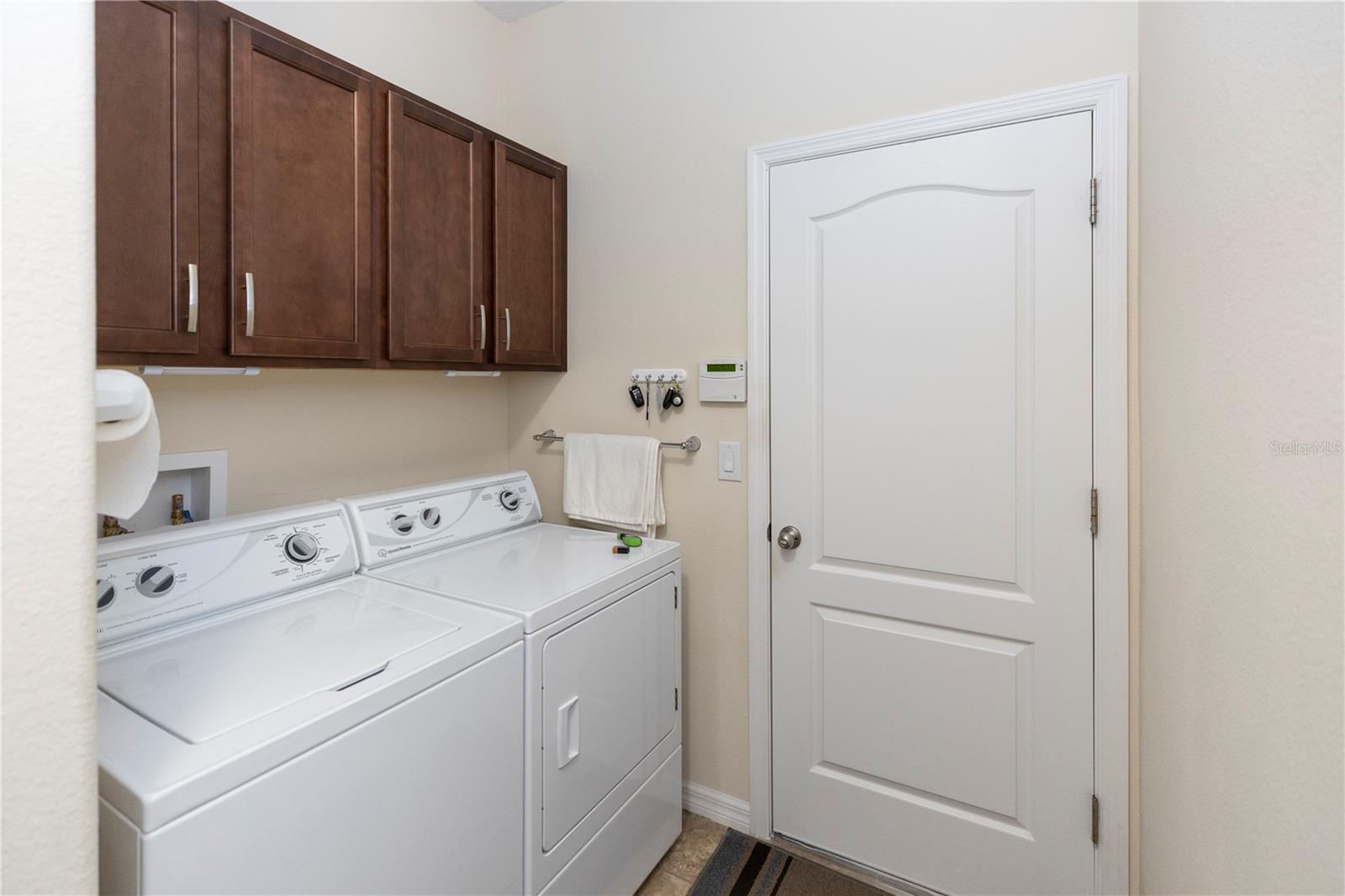 319 E VICTORIA TRAILS BLVD, DELAND, FL, 32724