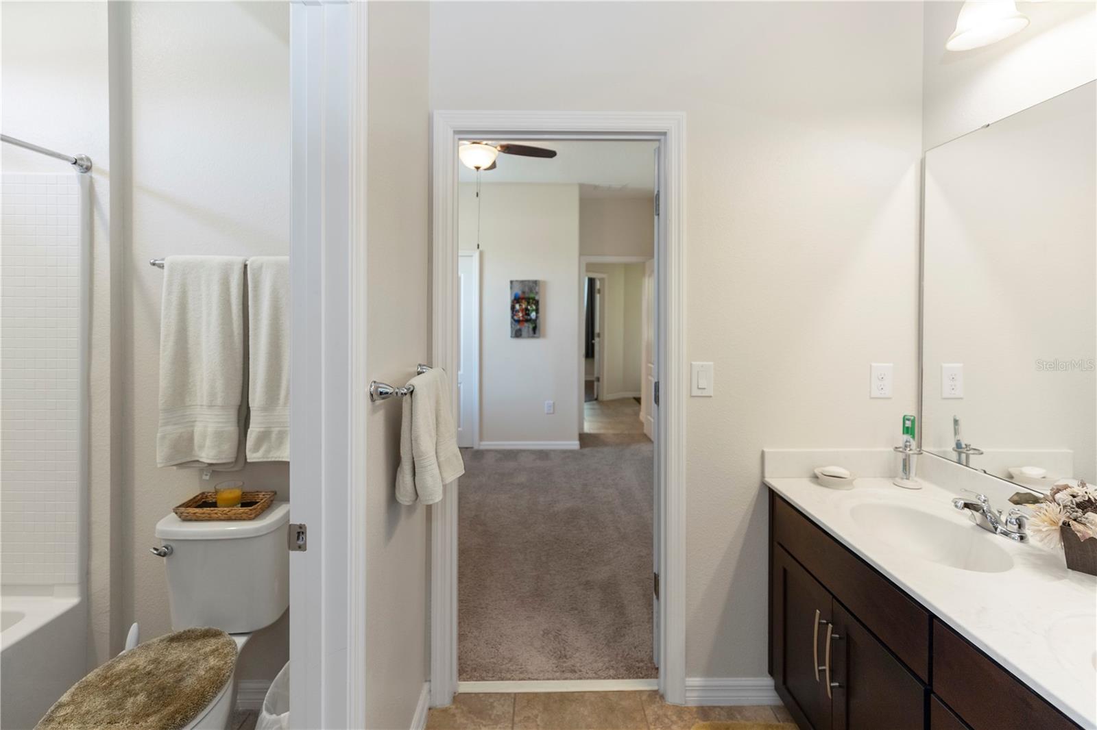 319 E VICTORIA TRAILS BLVD, DELAND, FL, 32724