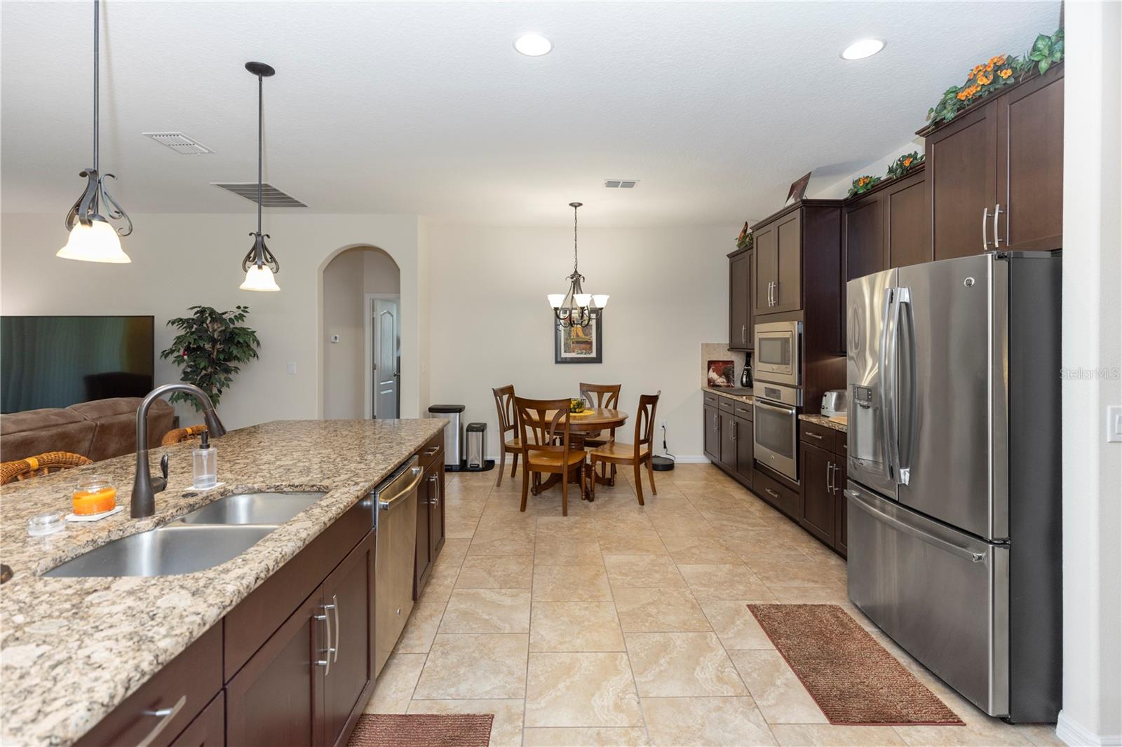 319 E VICTORIA TRAILS BLVD, DELAND, FL, 32724