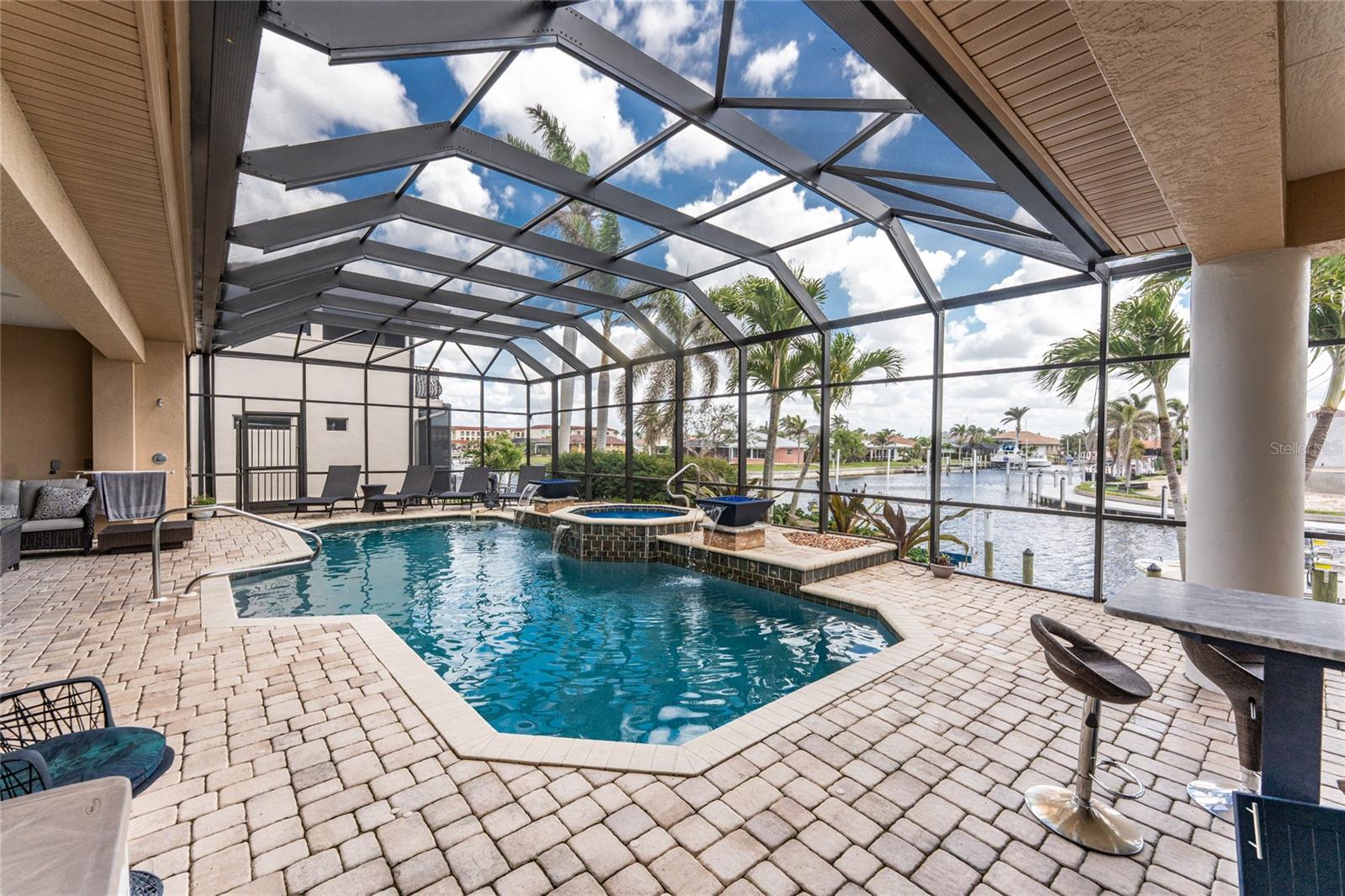 48 COLONY POINT DR, PUNTA GORDA, FL, 33950