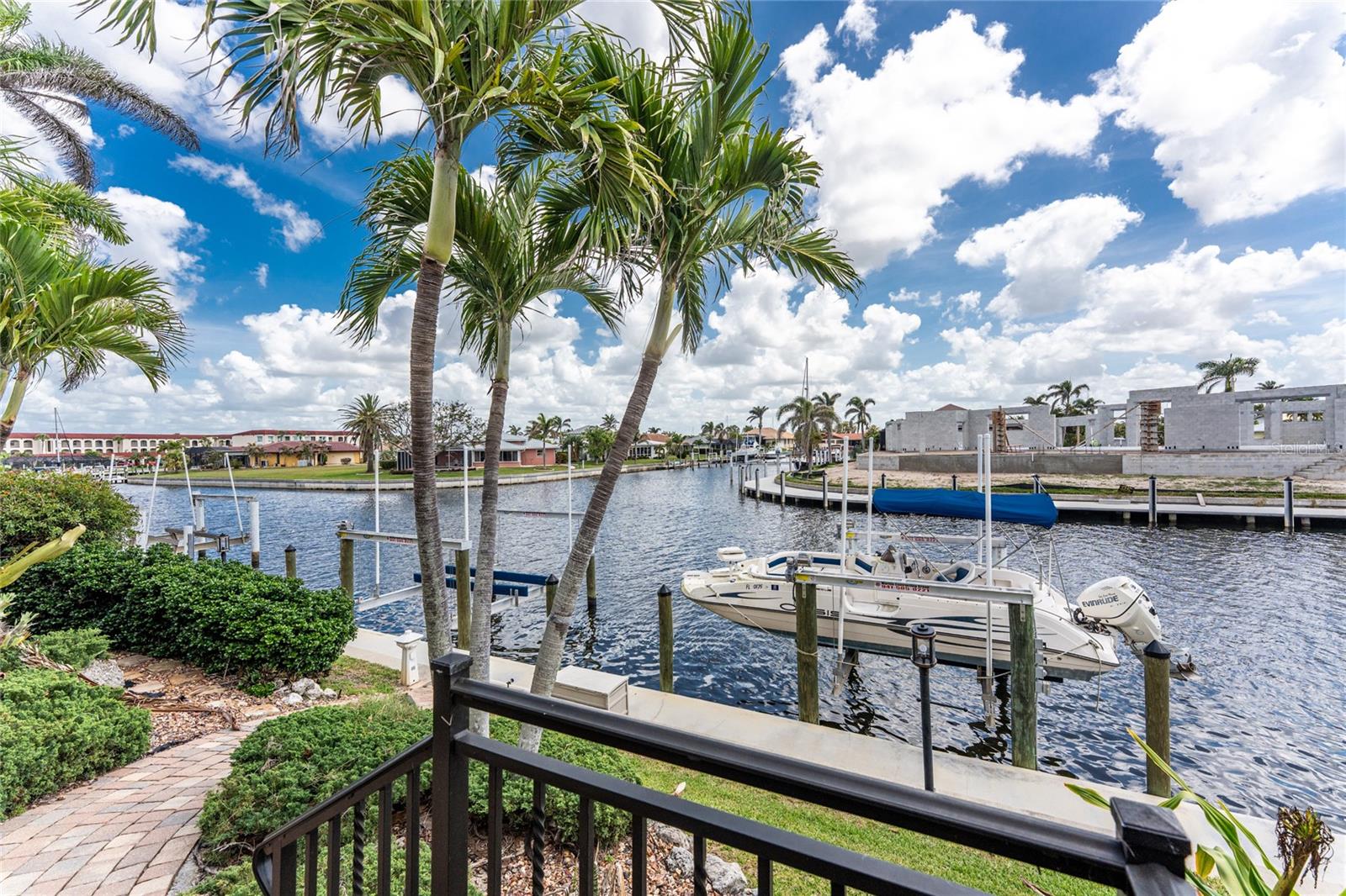 48 COLONY POINT DR, PUNTA GORDA, FL, 33950