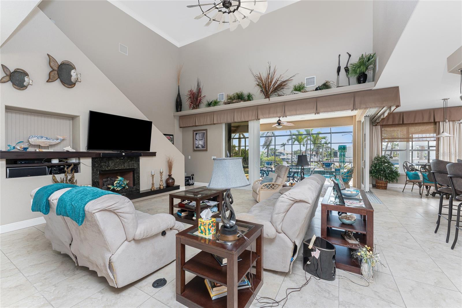 48 COLONY POINT DR, PUNTA GORDA, FL, 33950
