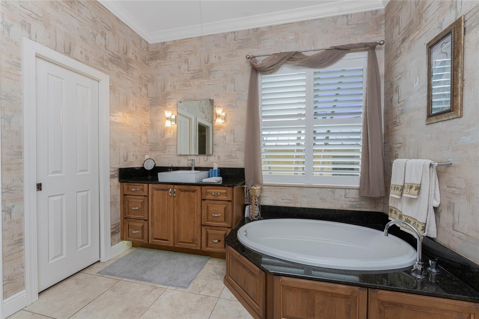 48 COLONY POINT DR, PUNTA GORDA, FL, 33950