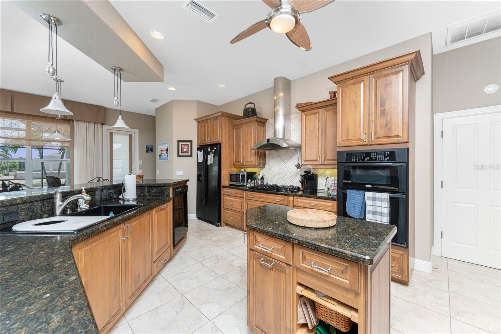 48 COLONY POINT DR, PUNTA GORDA, FL, 33950