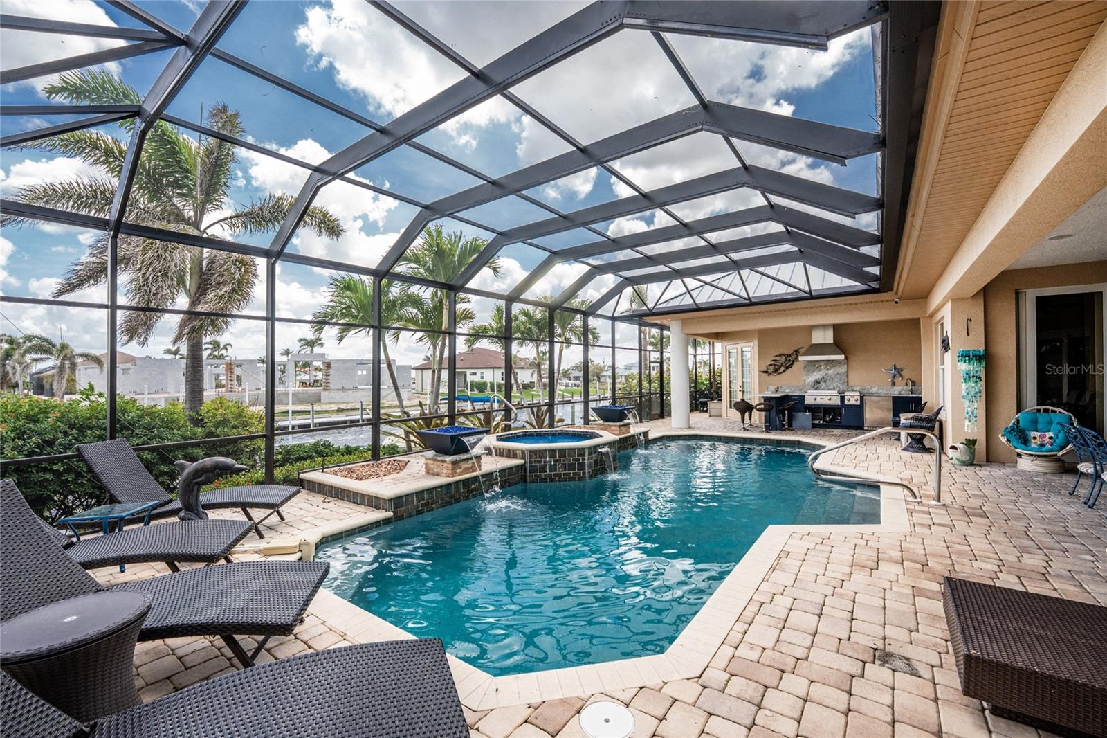 48 COLONY POINT DR, PUNTA GORDA, FL, 33950