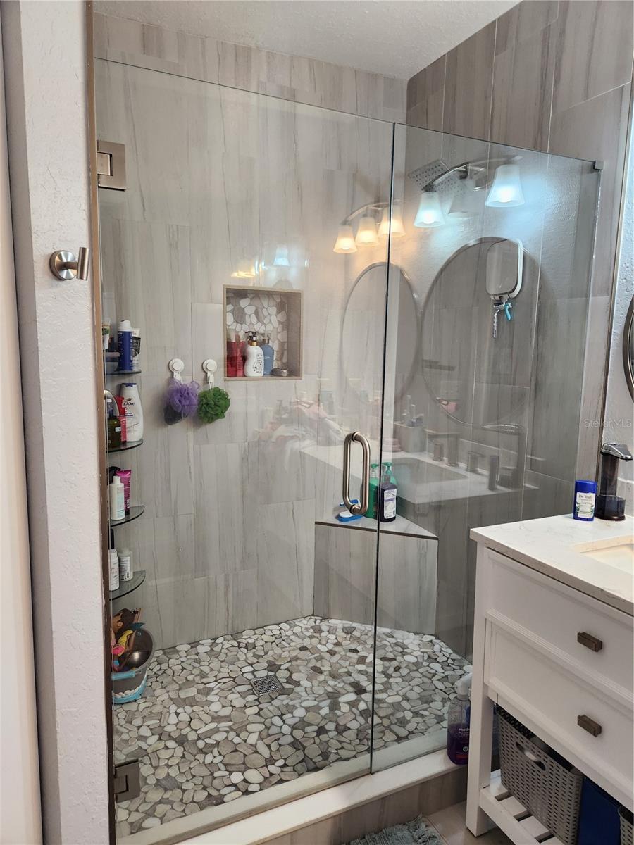 3482 KINGS RD #105, PALM HARBOR, FL, 34685