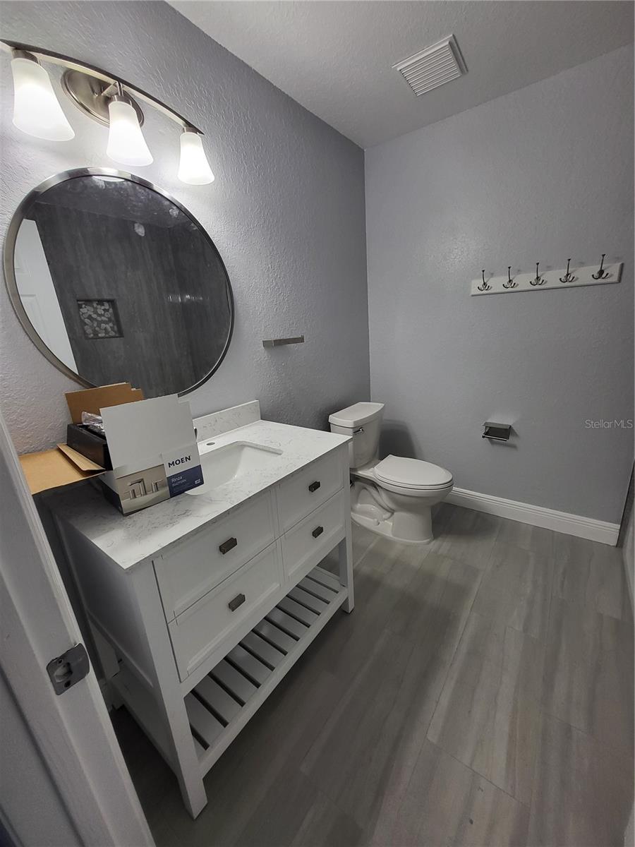 3482 KINGS RD #105, PALM HARBOR, FL, 34685
