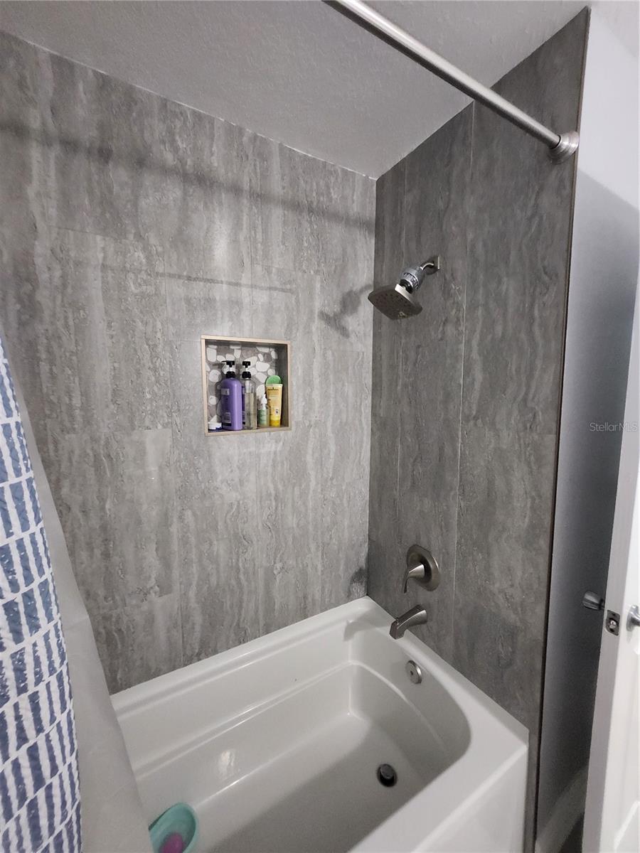 3482 KINGS RD #105, PALM HARBOR, FL, 34685
