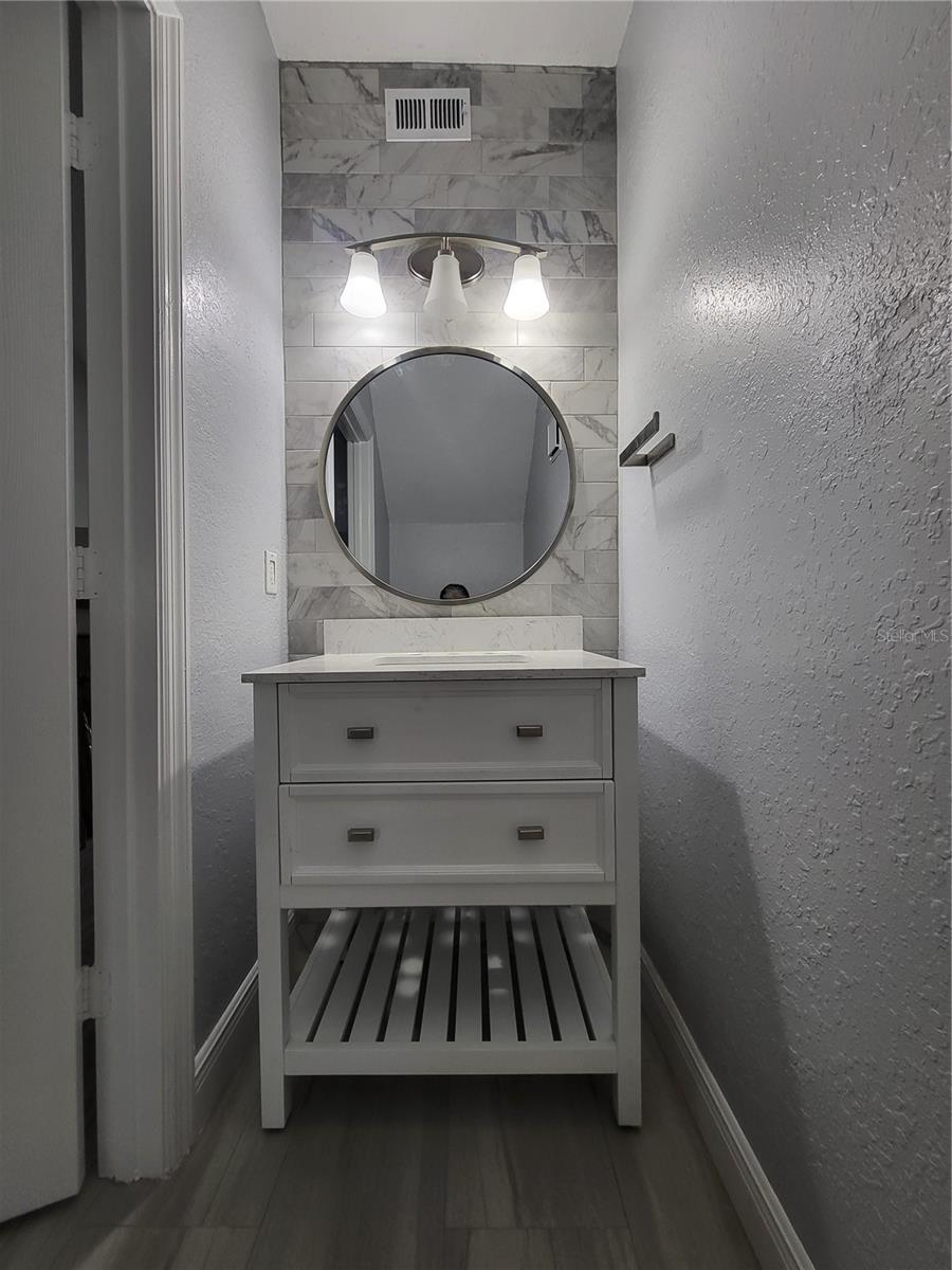 3482 KINGS RD #105, PALM HARBOR, FL, 34685