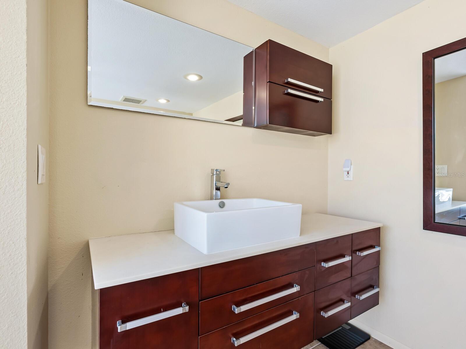 2720 HERWALD ST, SARASOTA, FL, 34231