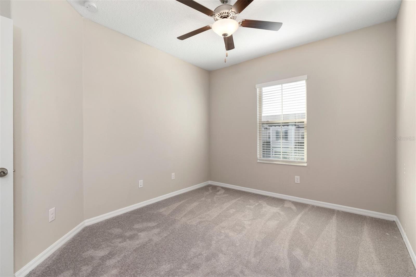 31989 BLUE PASSING LOOP, WESLEY CHAPEL, FL, 33545