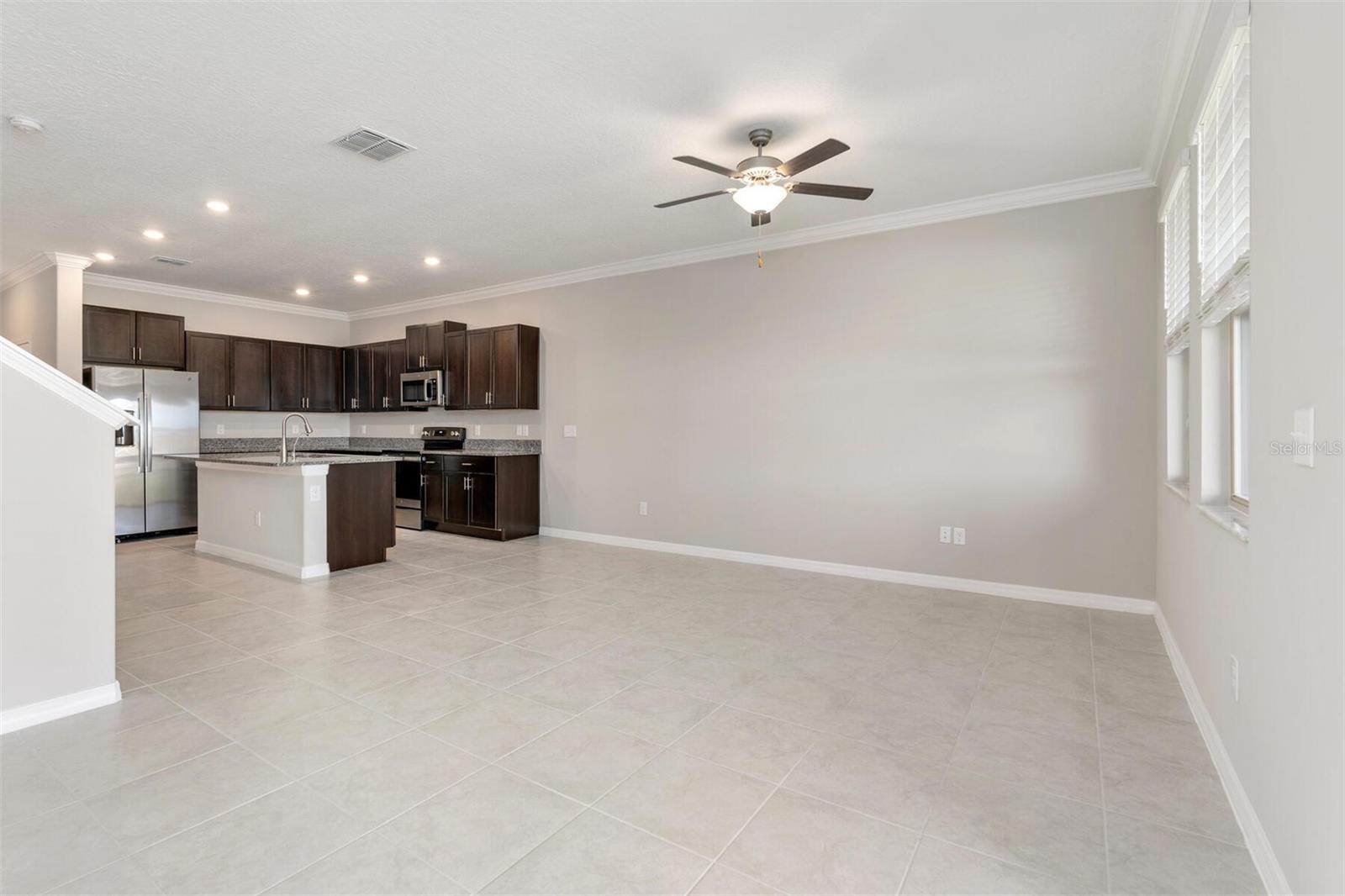 31989 BLUE PASSING LOOP, WESLEY CHAPEL, FL, 33545