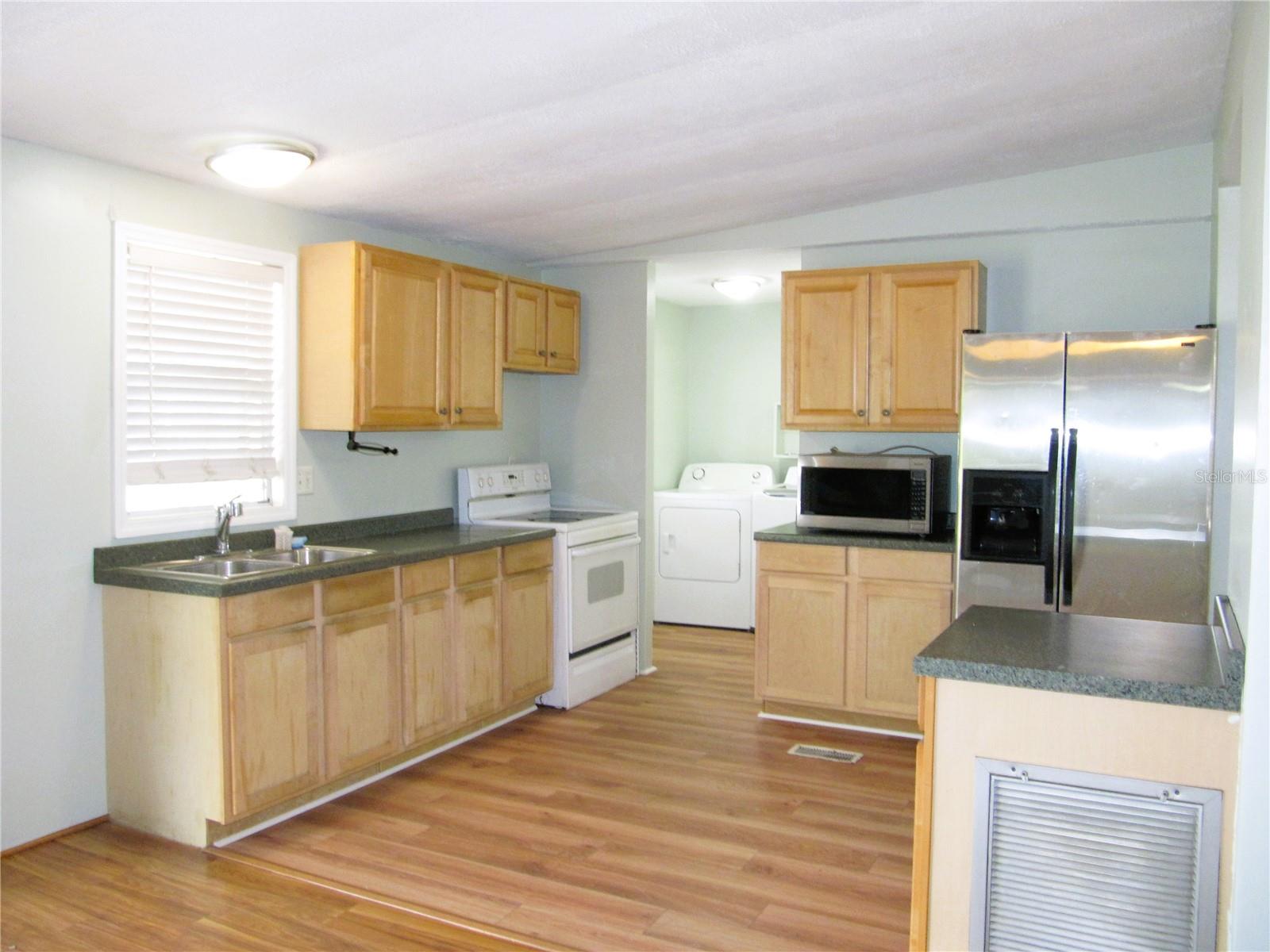 4176 COUNTY ROAD 110, OXFORD, FL, 34484