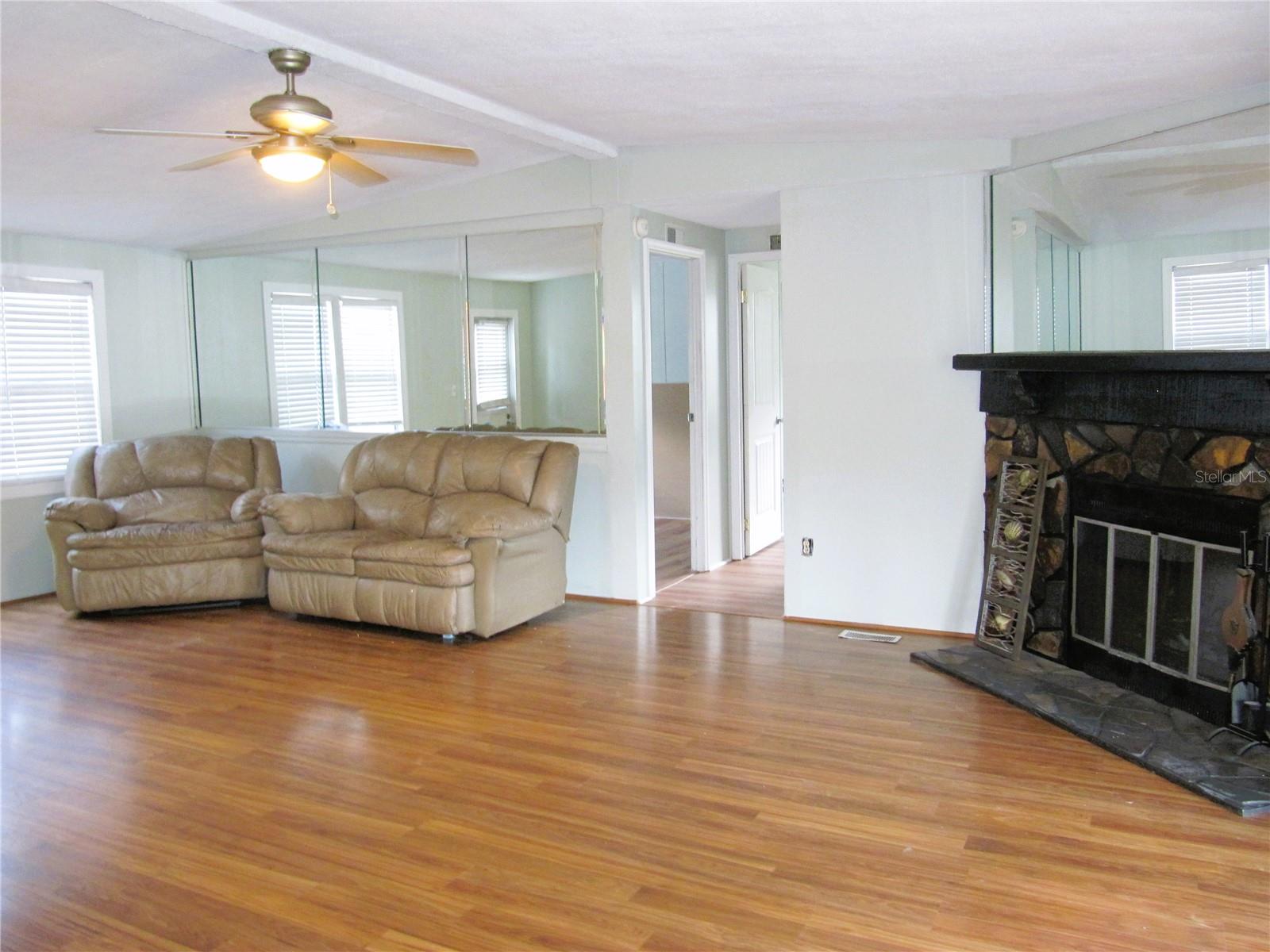 4176 COUNTY ROAD 110, OXFORD, FL, 34484