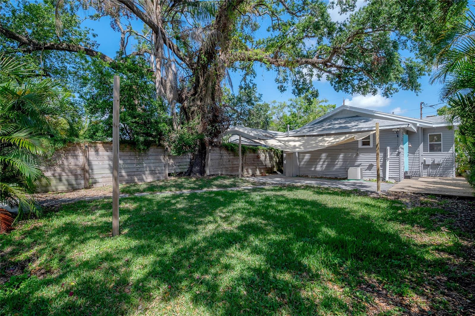 302 W HILDA ST, TAMPA, FL, 33603