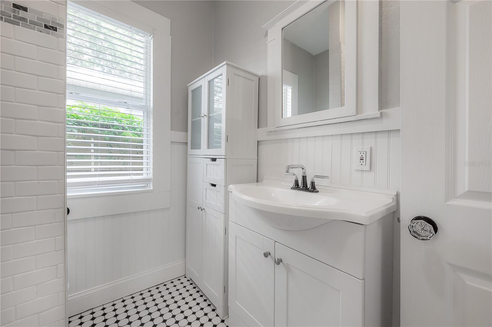 302 W HILDA ST, TAMPA, FL, 33603