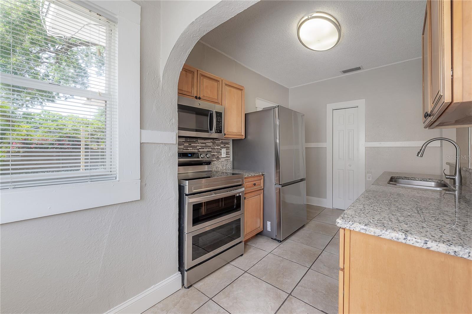 302 W HILDA ST, TAMPA, FL, 33603
