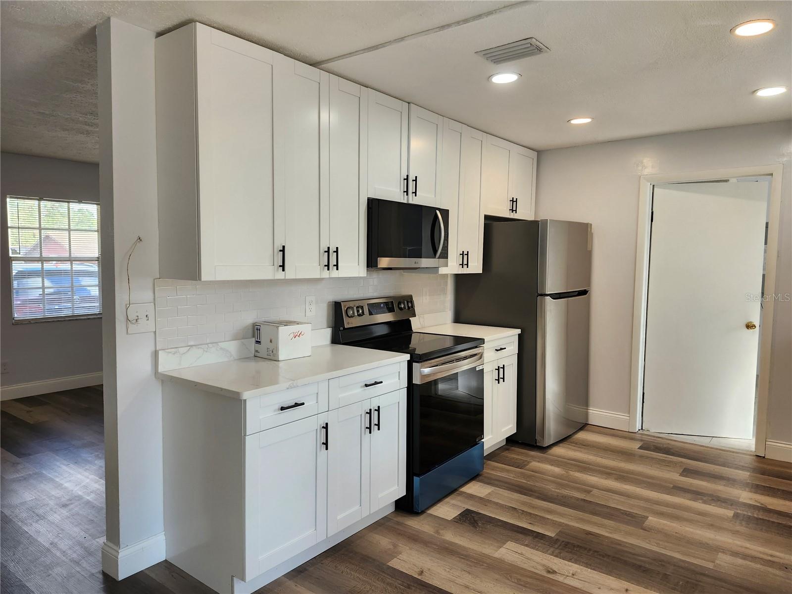 1215 TULIPWOOD DR, SEFFNER, FL, 33584