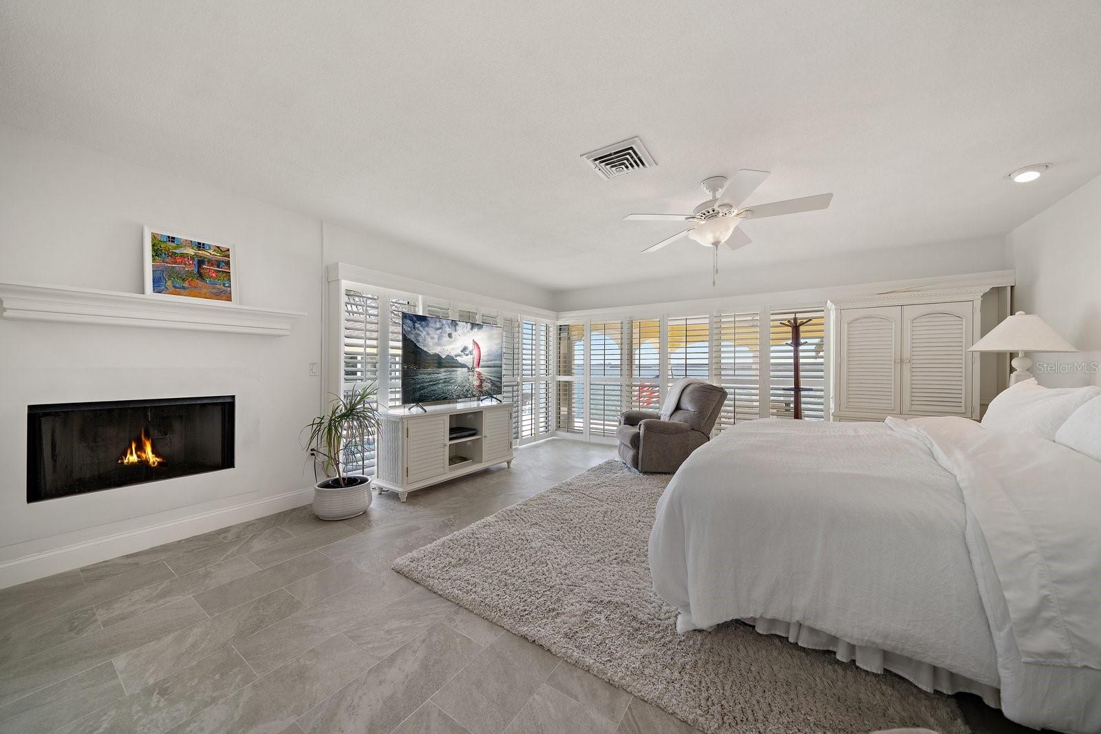 769 HARBOR IS, CLEARWATER BEACH, FL, 33767