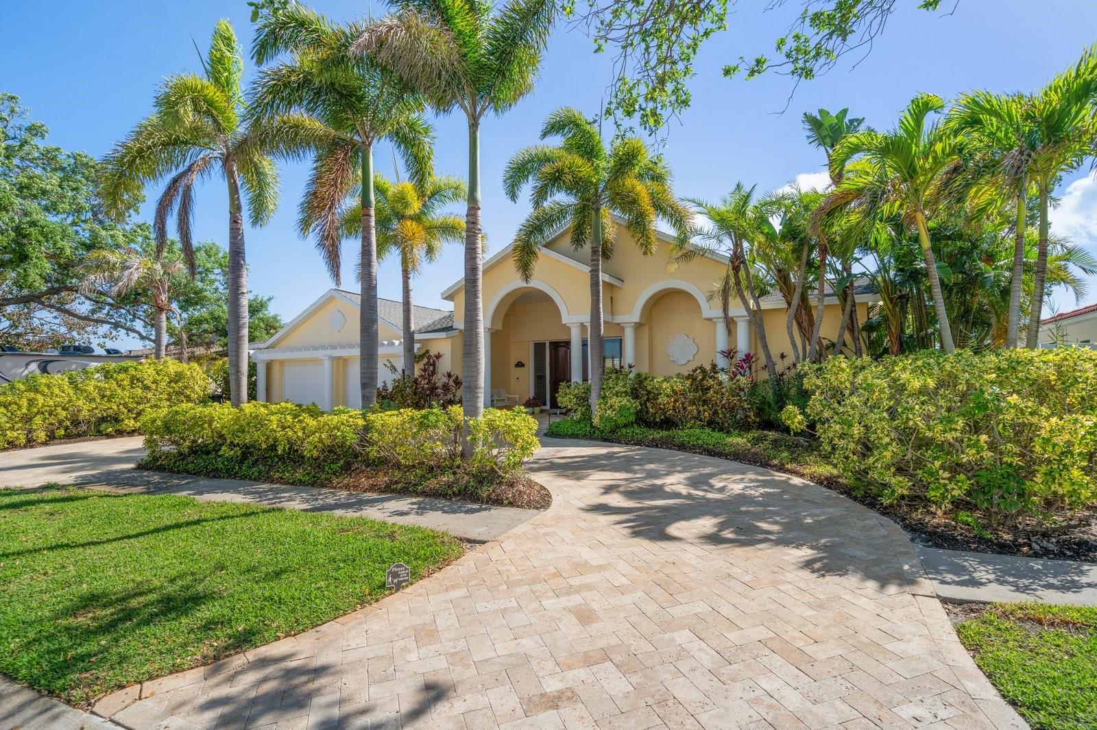 769 HARBOR IS, CLEARWATER BEACH, FL, 33767