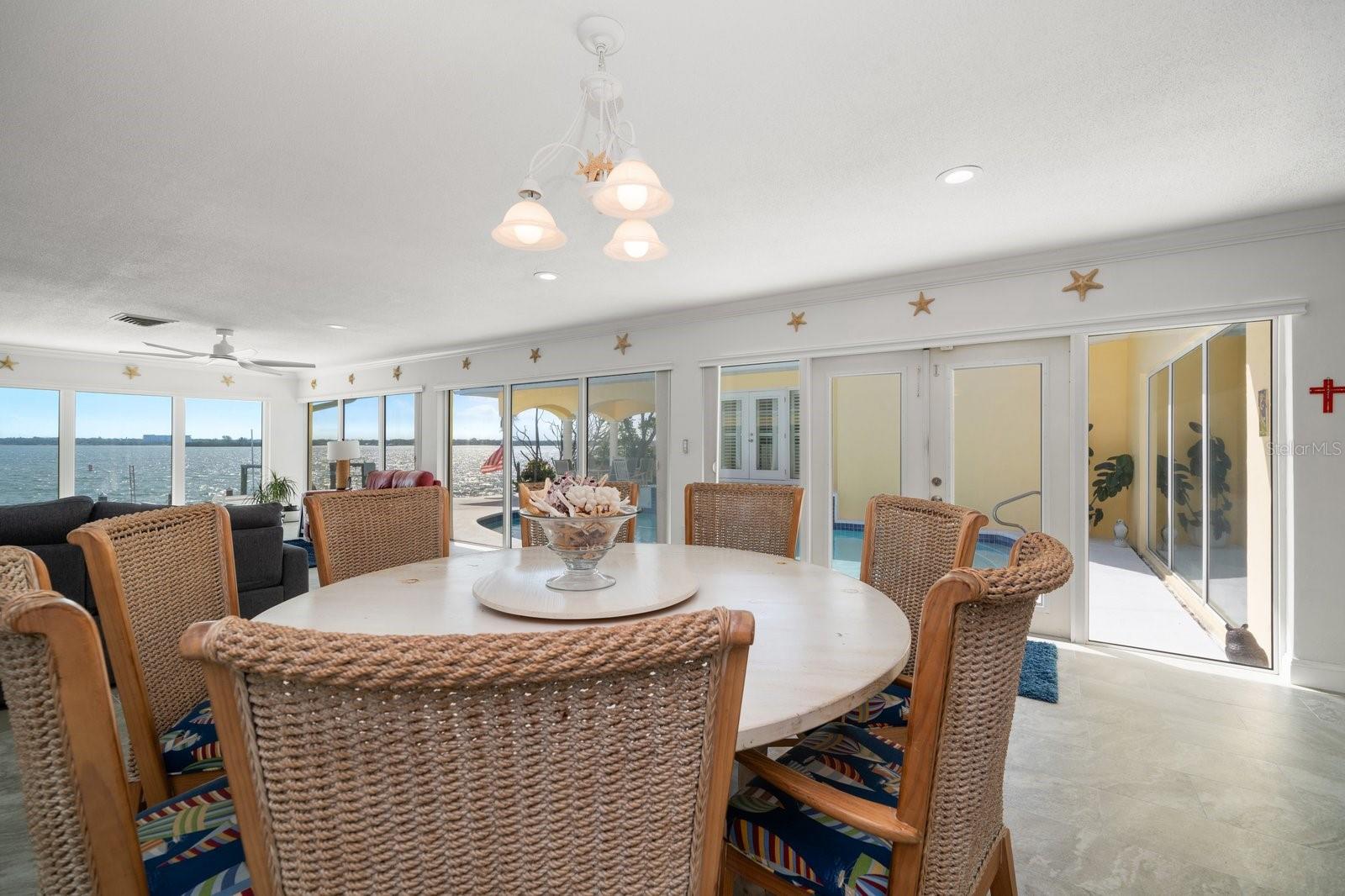 769 HARBOR IS, CLEARWATER BEACH, FL, 33767