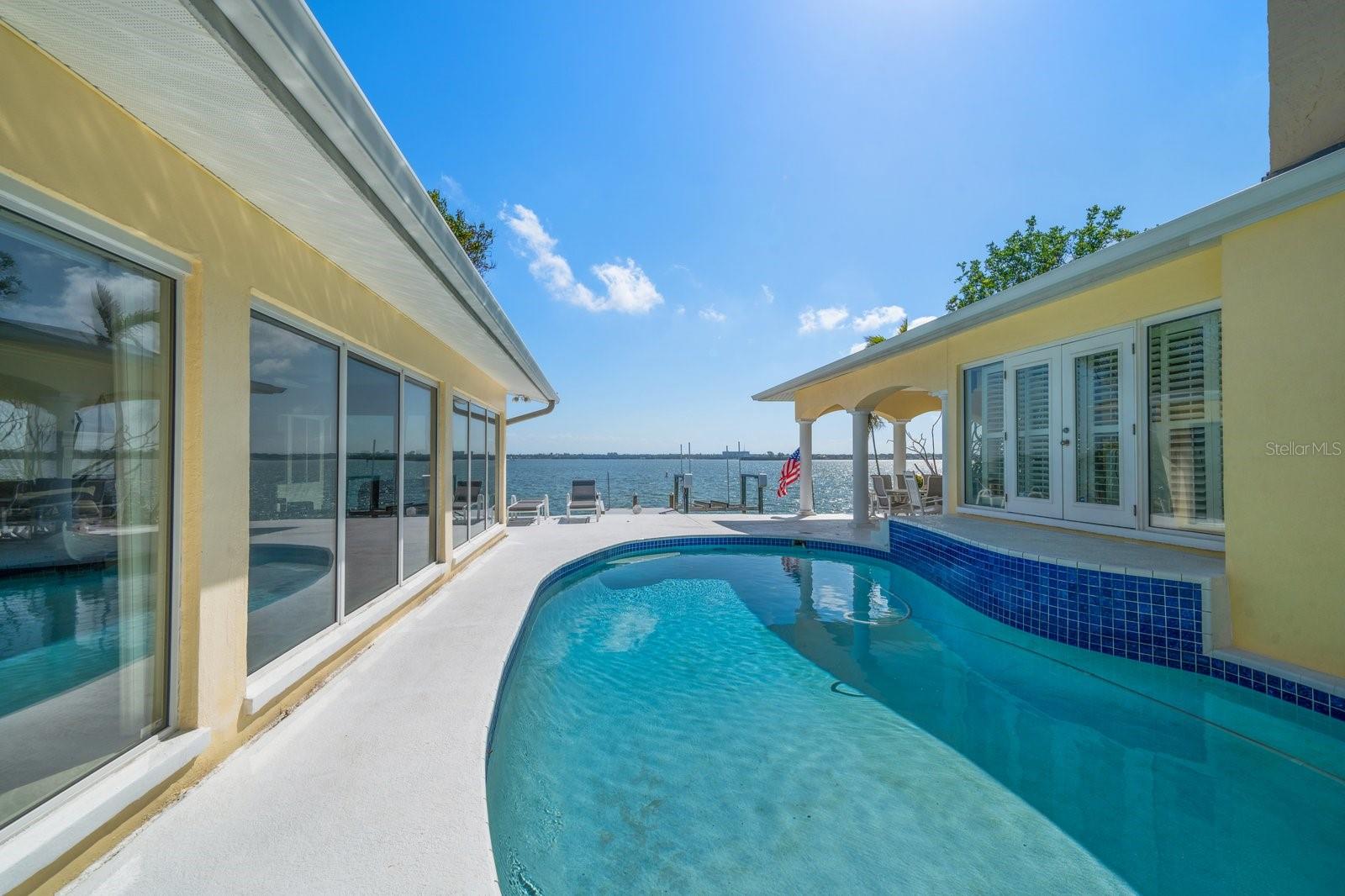 769 HARBOR IS, CLEARWATER BEACH, FL, 33767