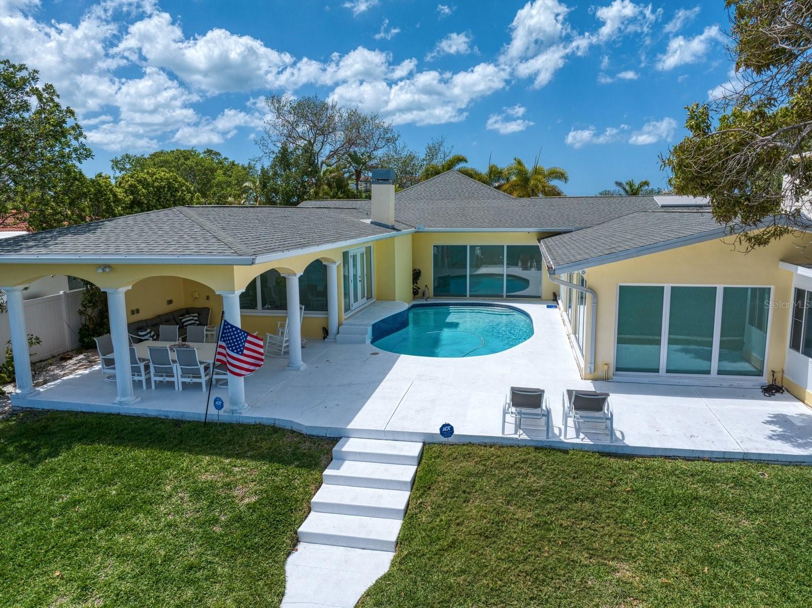 769 HARBOR IS, CLEARWATER BEACH, FL, 33767
