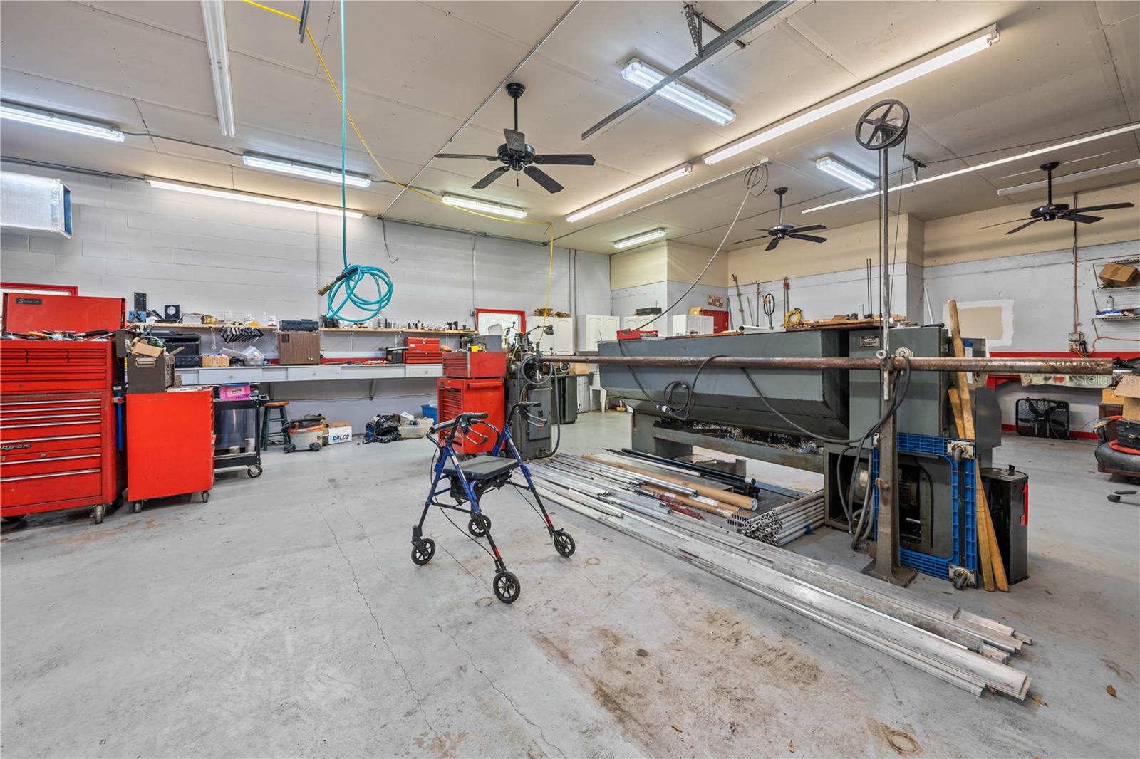 16091 NE 55TH ST, WILLISTON, FL, 32696