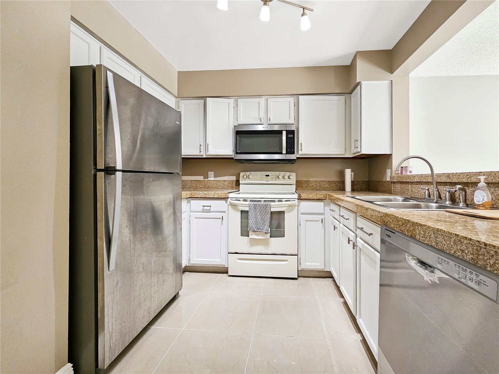 2832 RISSER AVE, ORLANDO, FL, 32812