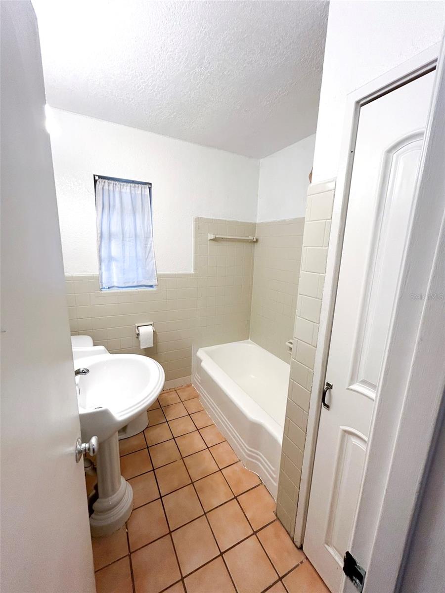2916 W PARIS ST #1, TAMPA, FL, 33614