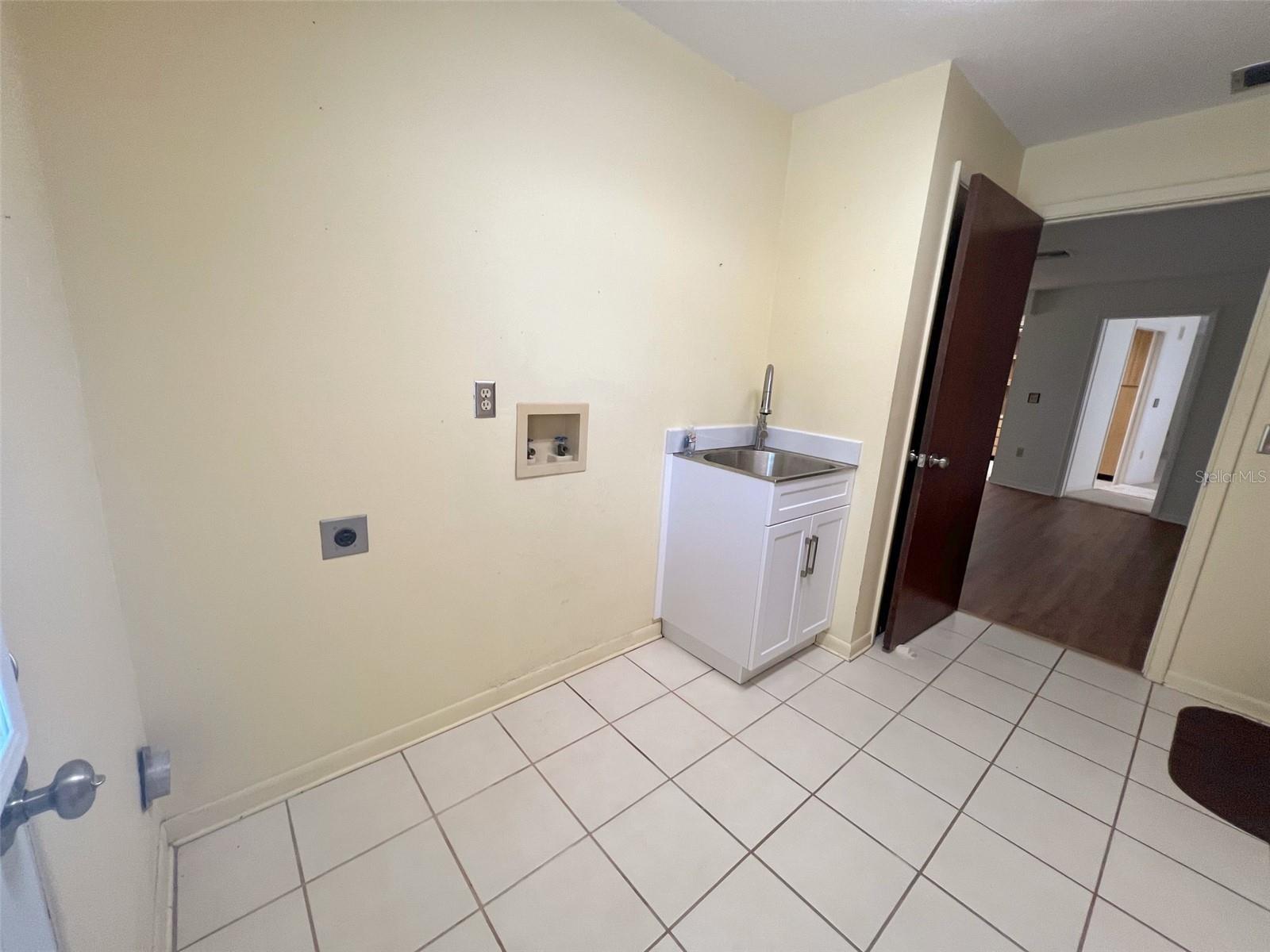 8536 CESSNA DR, NEW PORT RICHEY, FL, 34654