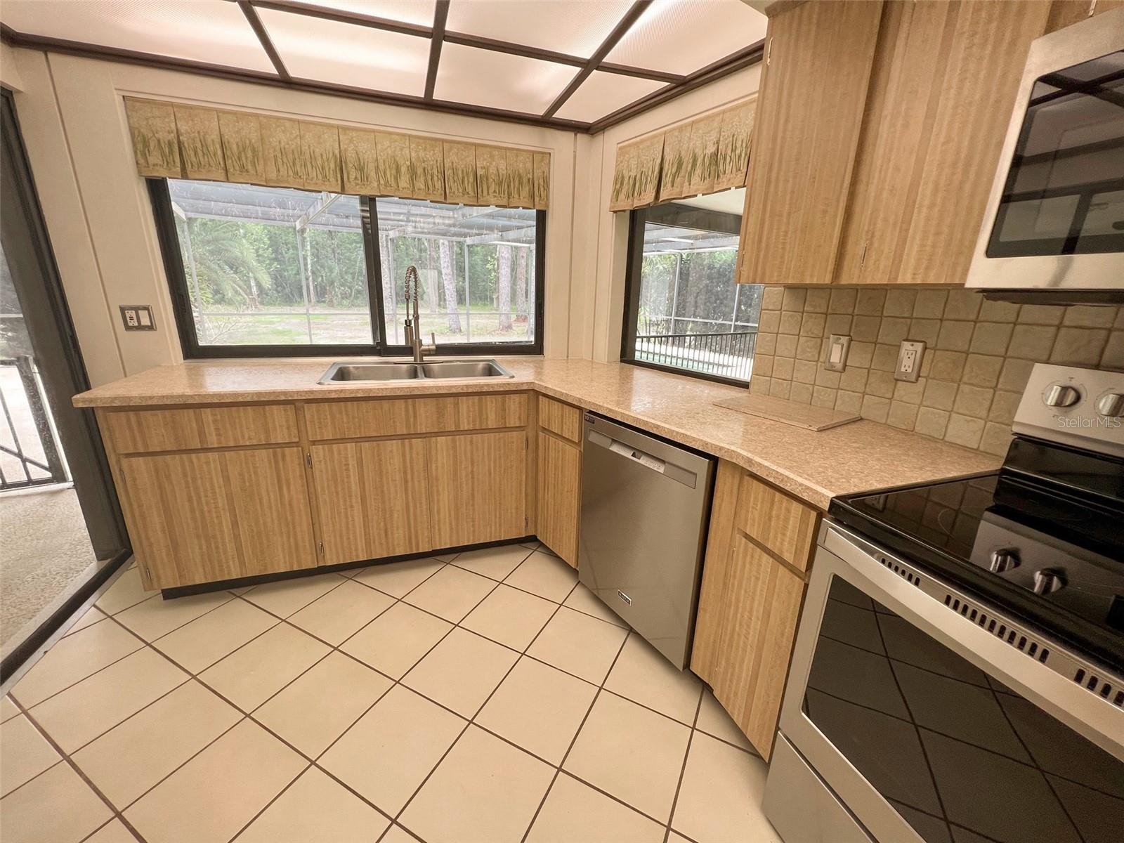 8536 CESSNA DR, NEW PORT RICHEY, FL, 34654