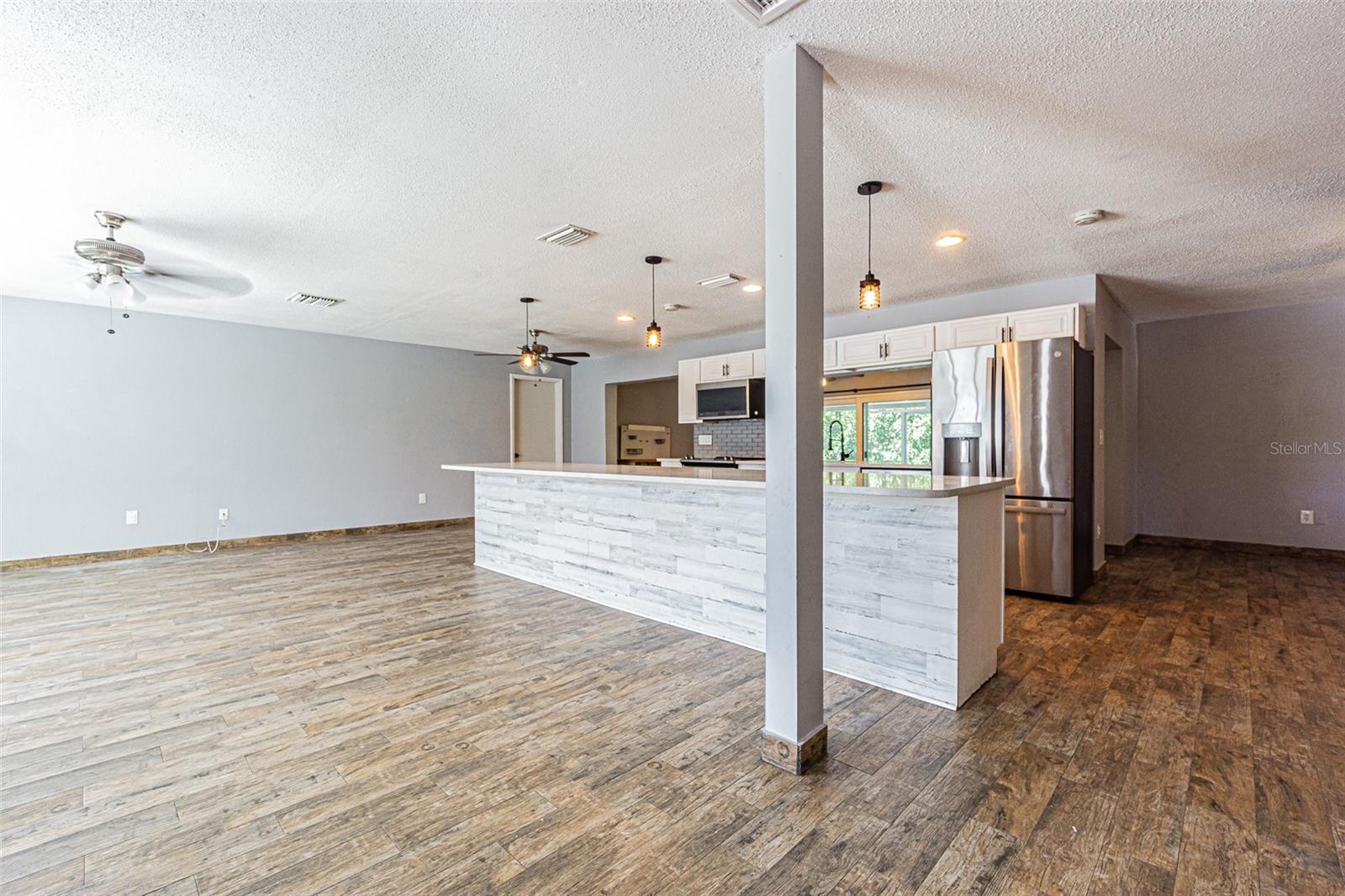 1760 SHARONDALE DR, CLEARWATER, FL, 33755