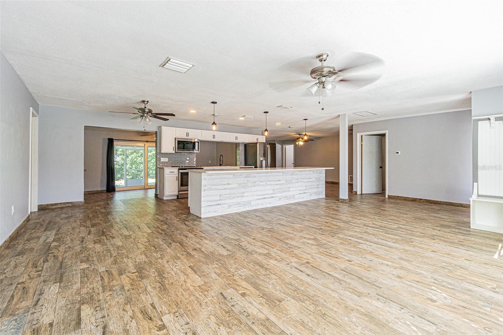 1760 SHARONDALE DR, CLEARWATER, FL, 33755