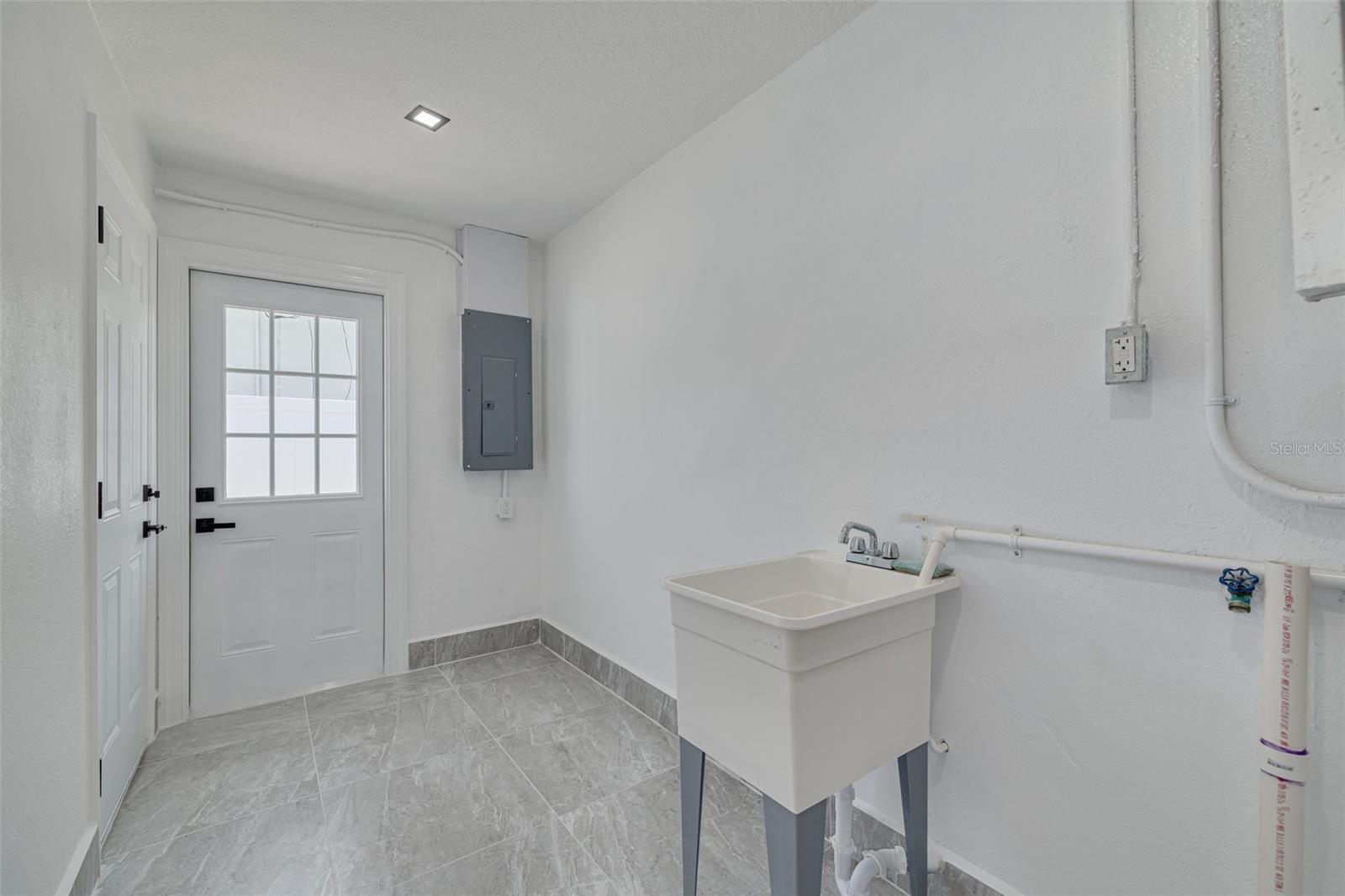 1717 THAMES ST, CLEARWATER, FL, 33755