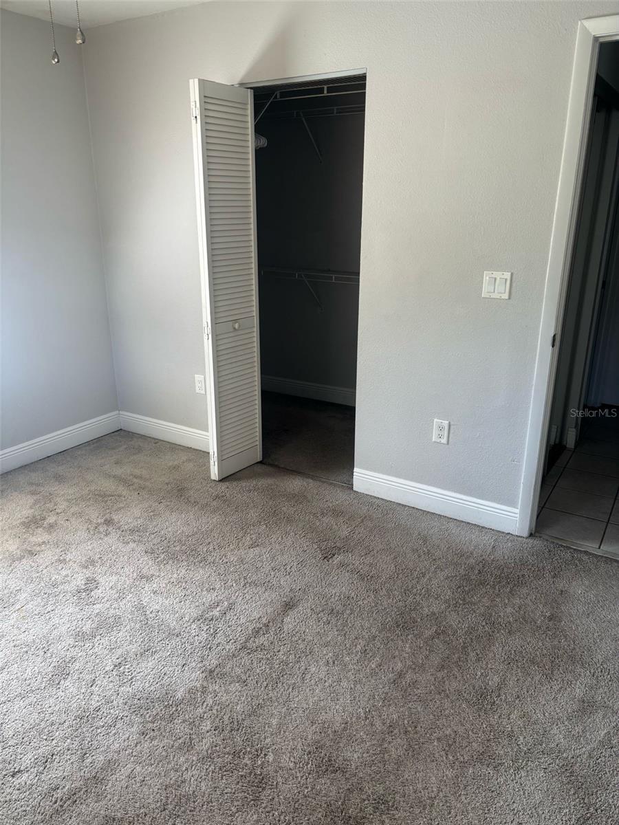 718 GREENBROUGH DR, LAKE WALES, FL, 33853