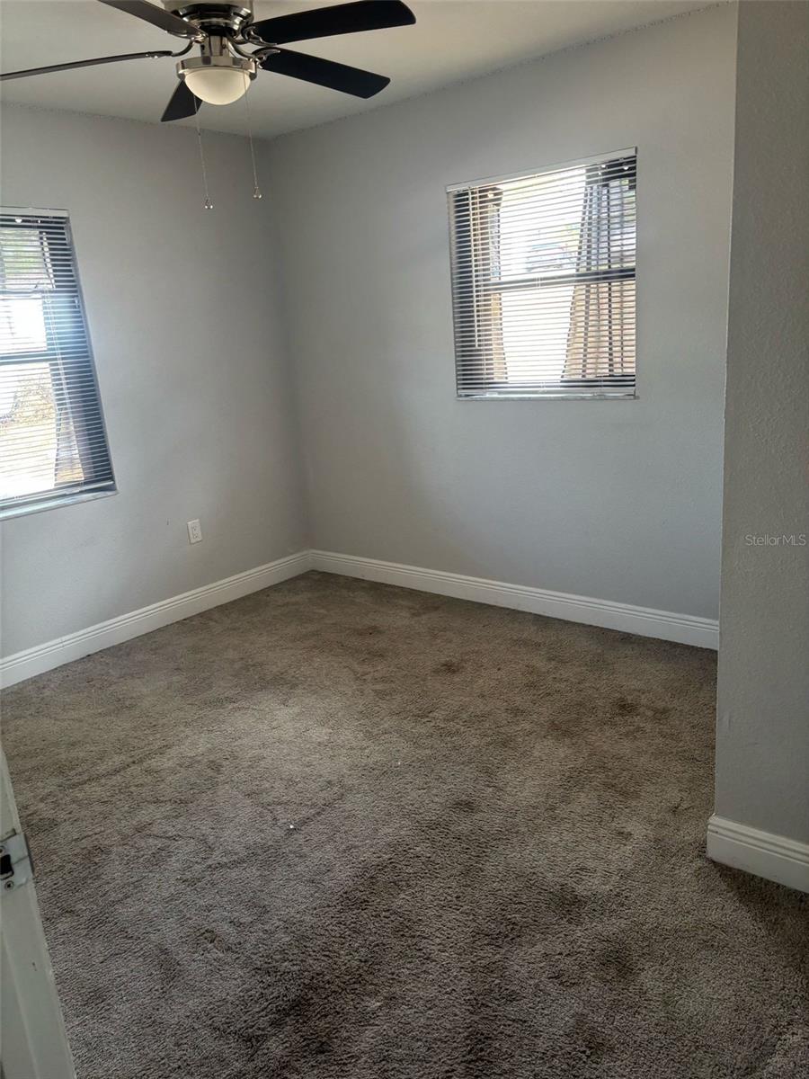 718 GREENBROUGH DR, LAKE WALES, FL, 33853