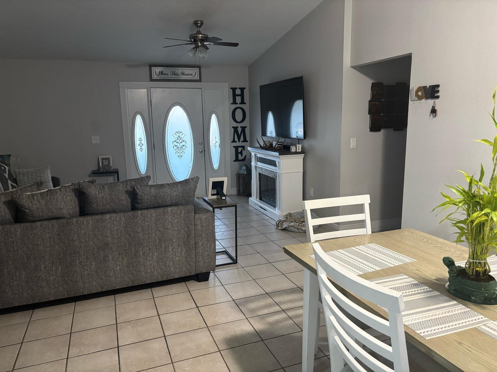 718 GREENBROUGH DR, LAKE WALES, FL, 33853